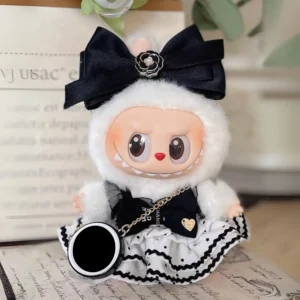 Parisian Raincoat Look